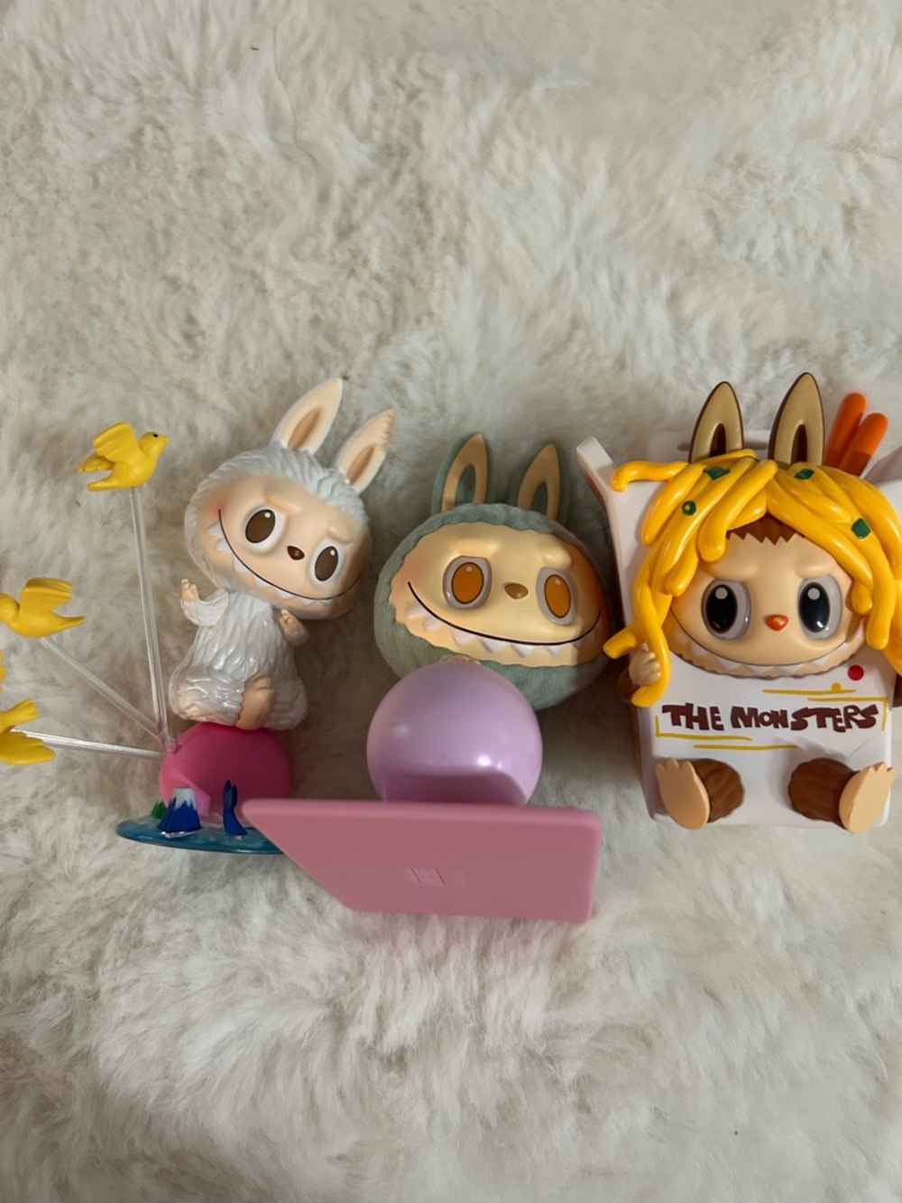 Labubu figurine set